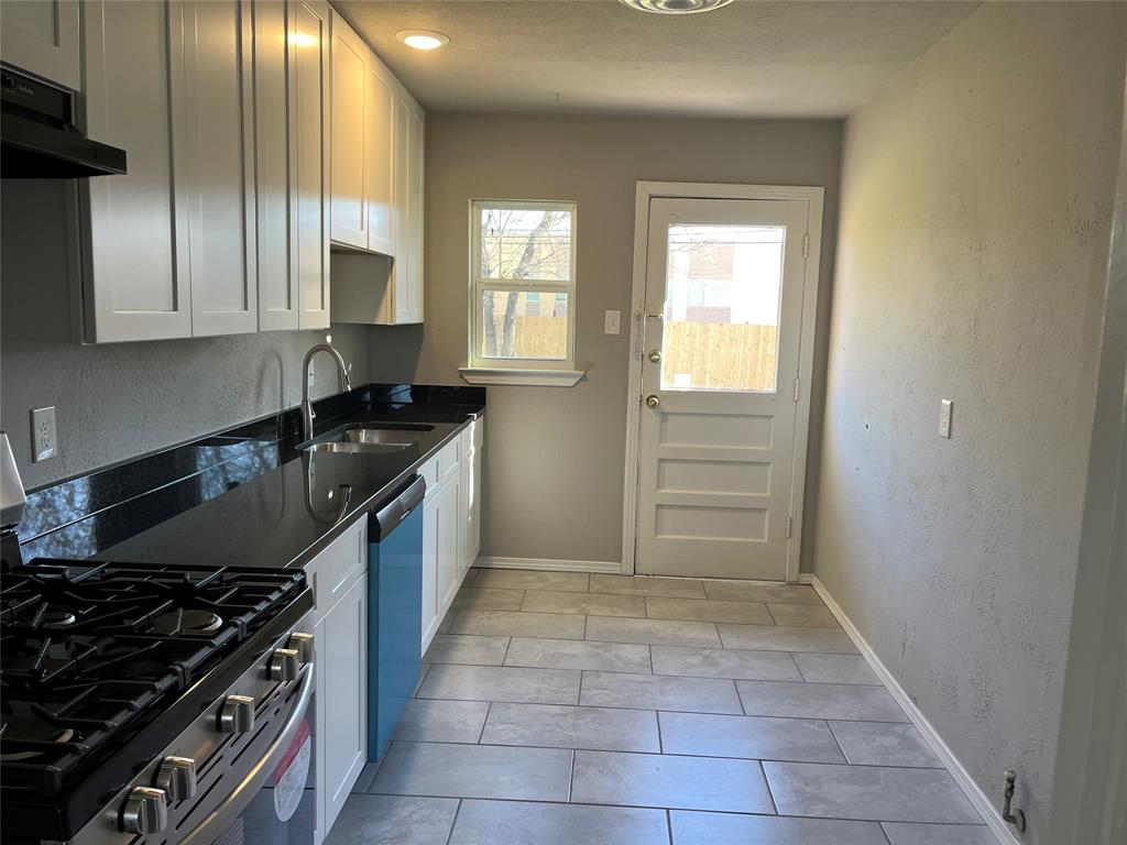 1500 Grace Street Arlington, TX 76010 - Photo 9 of 10