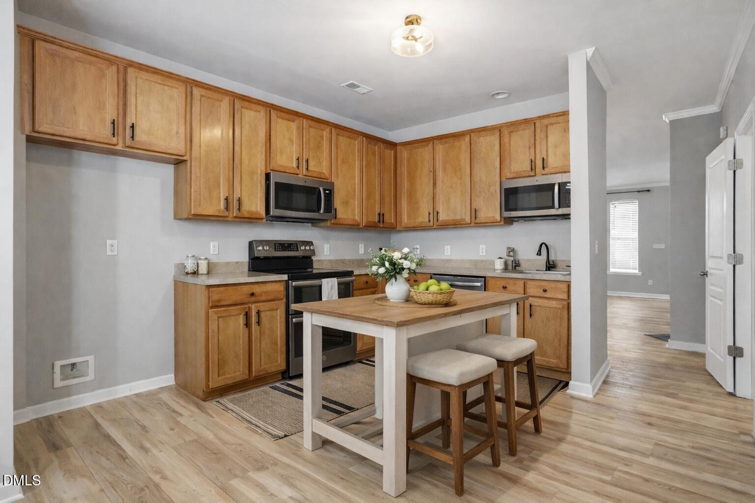 4307 Sugarbend Way Raleigh, NC 27606 - Photo 1 of 35 Kitchen