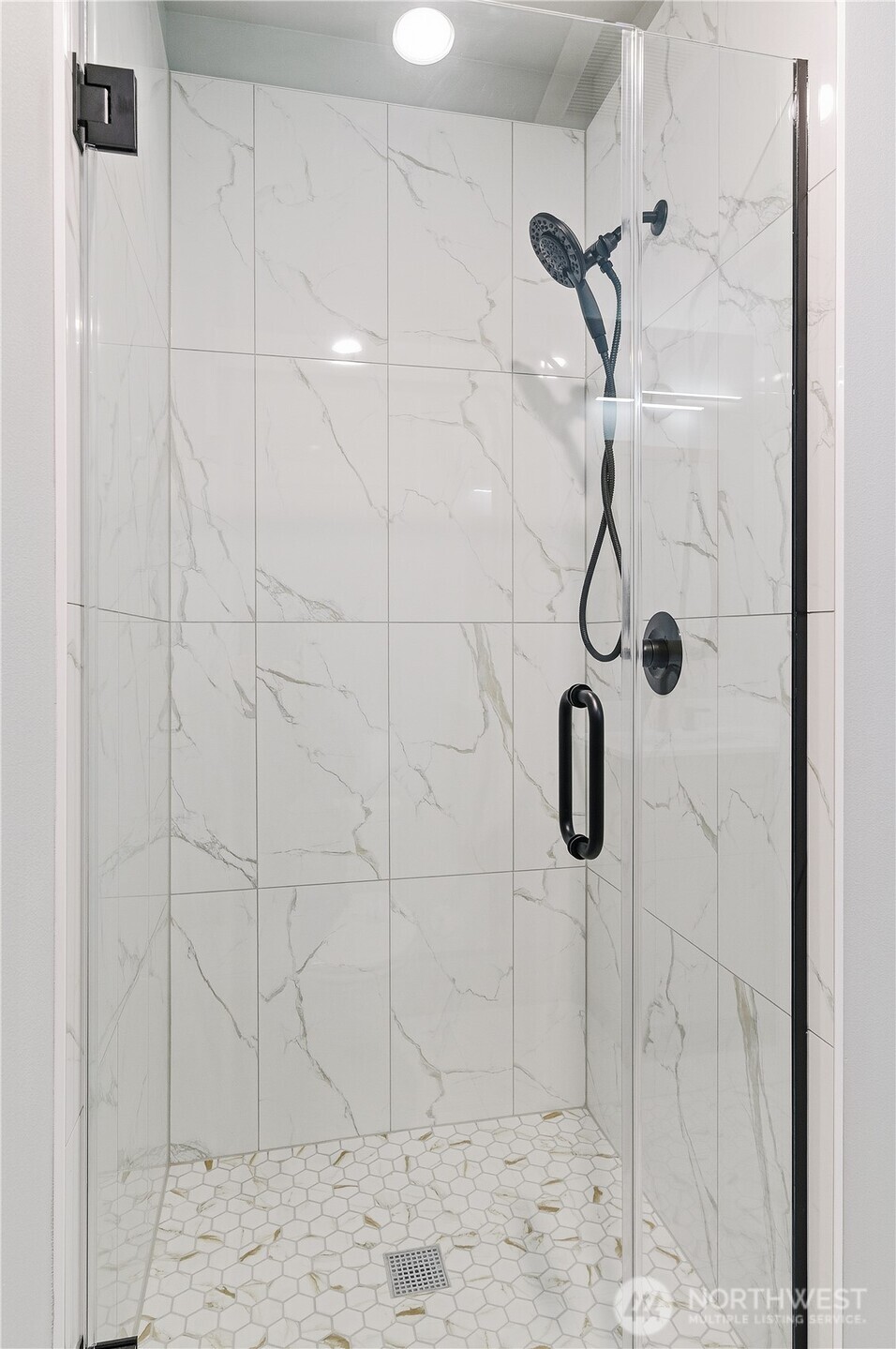 11831 59th Avenue South, Unit B Seattle, WA 98178 - Photo 12 of 19 a bathroom with a shower