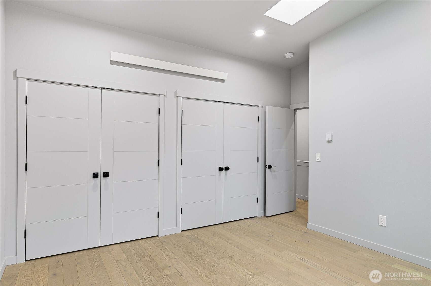 11831 59th Avenue South, Unit B Seattle, WA 98178 - Photo 9 of 19 a view of an empty room