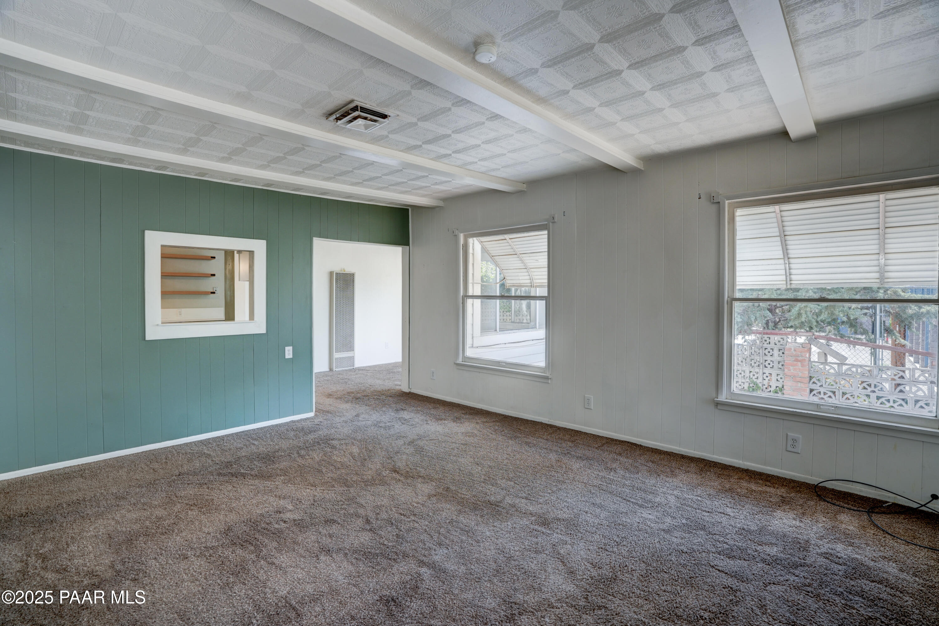 719 Pima Road Prescott, AZ 86303 - Photo 22 of 31 an empty room with a window