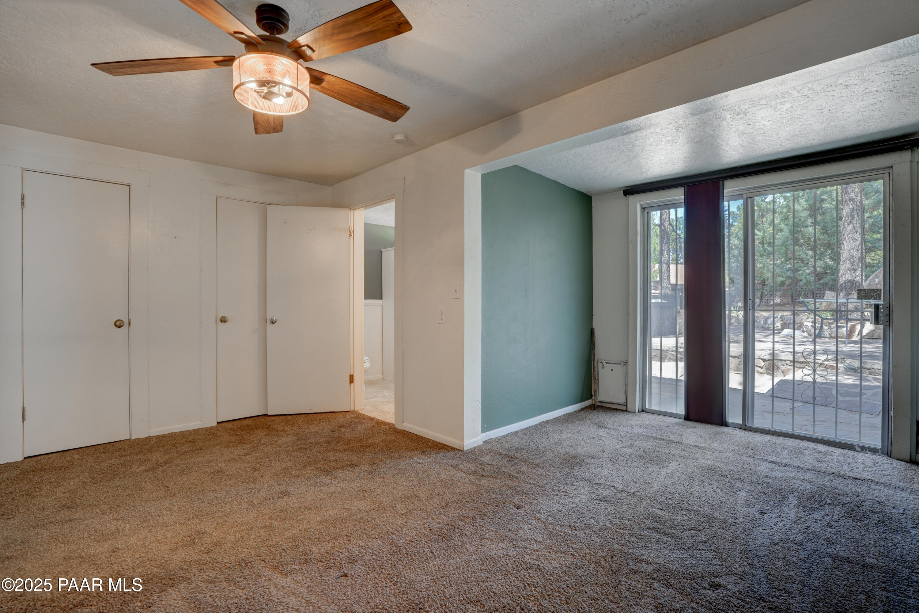 719 Pima Road Prescott, AZ 86303 - Photo 27 of 31 a view of an empty room with a window