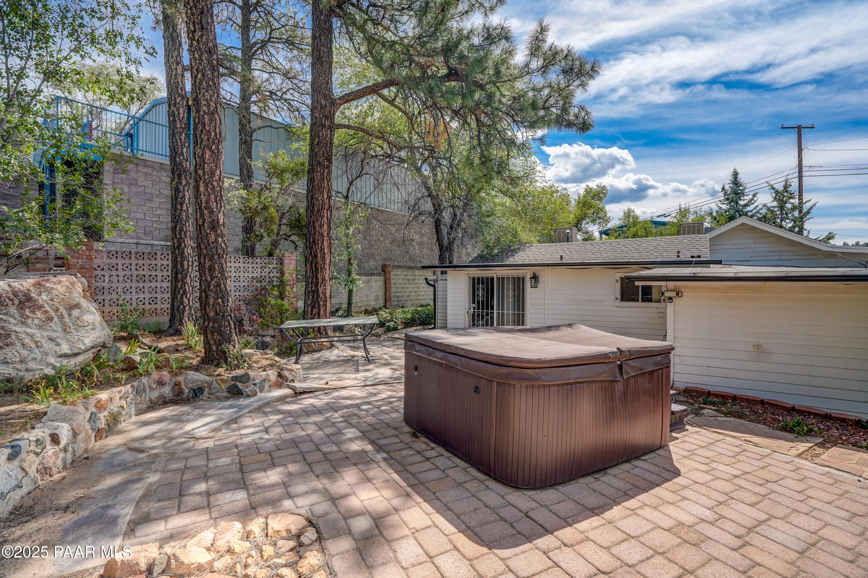 719 Pima Road Prescott, AZ 86303 - Photo 9 of 31 a view of a back yard of the house