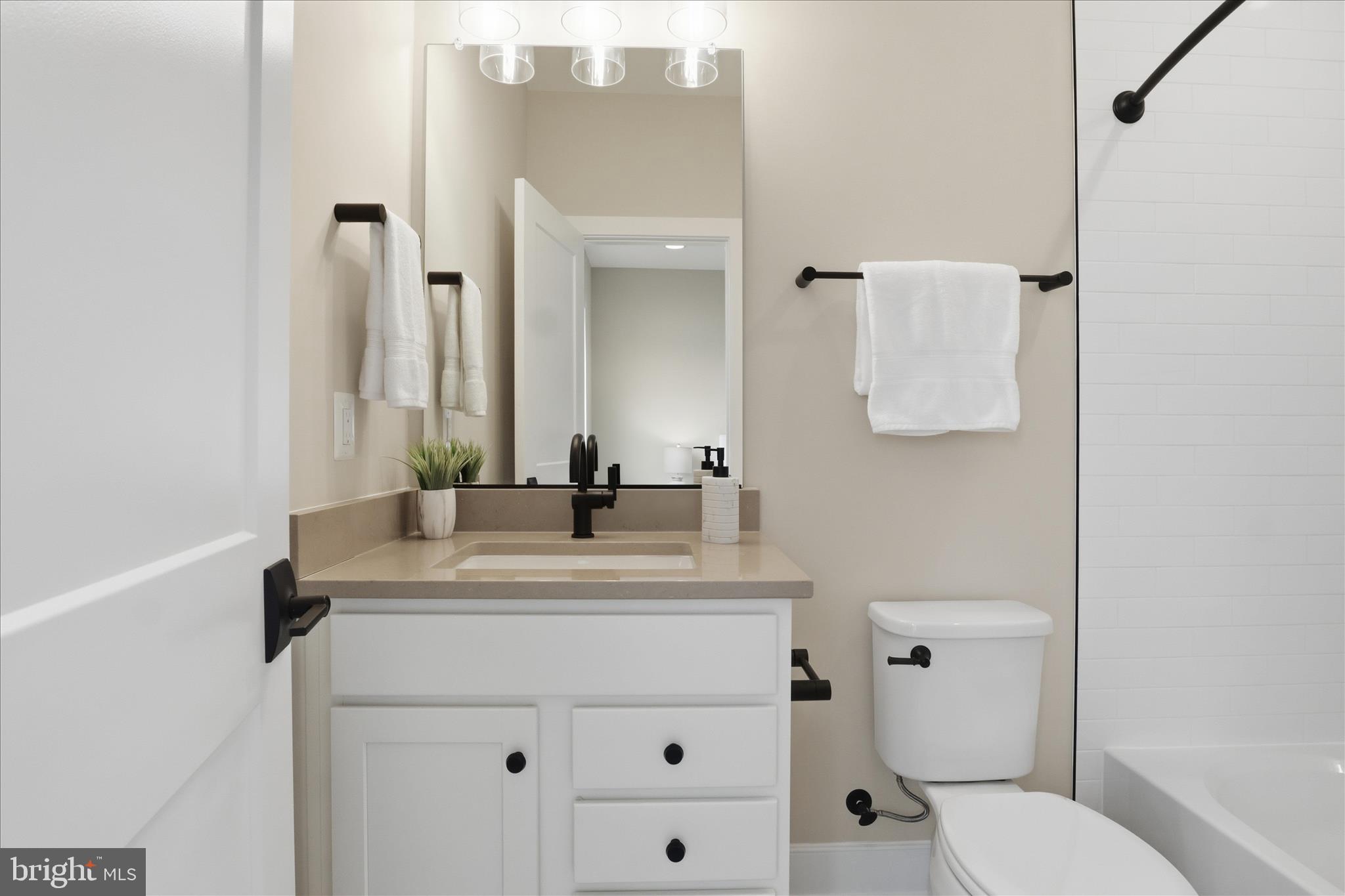602 Tapawingo Road Southwest Vienna, VA 22180 - Photo 40 of 62 Gallery Image 40