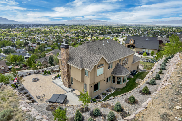 2543 East 700 South Springville, UT 84663 - Photo 70 of 73 Aerial view of residential area with mountains