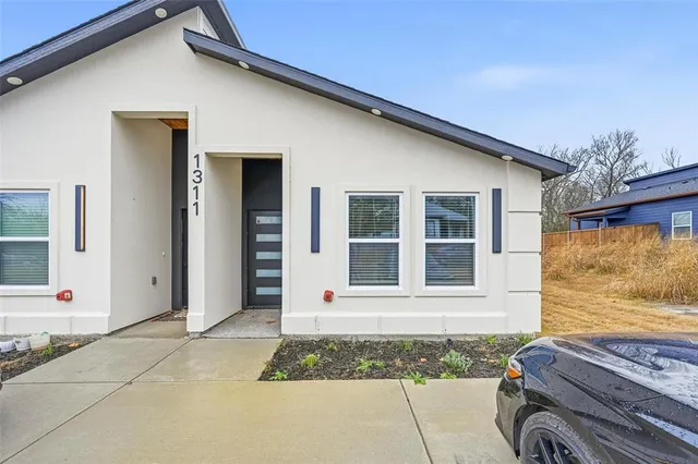 $1,299 | 1311 Oneal Street, Unit B, Commerce, TX 75428