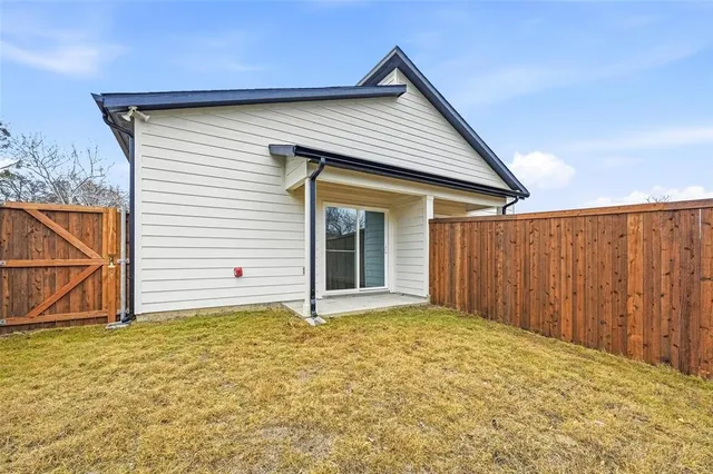 $1,299 | 1311 Oneal Street, Unit B, Commerce, TX 75428