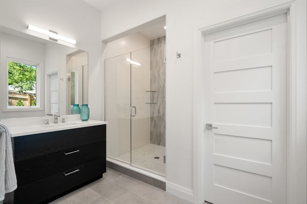 166 Paulson Road Newton, MA 02468 - Photo 15 of 38