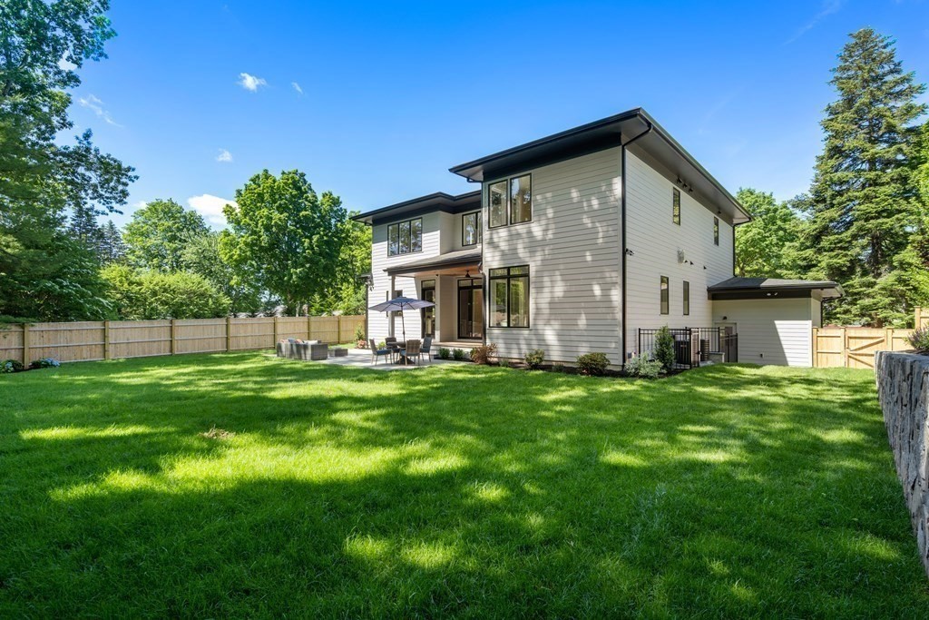 166 Paulson Road Newton, MA 02468 - Photo 31 of 38