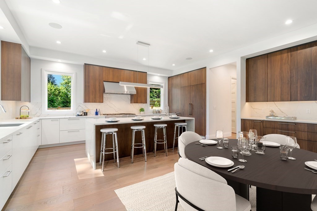 166 Paulson Road Newton, MA 02468 - Photo 8 of 38