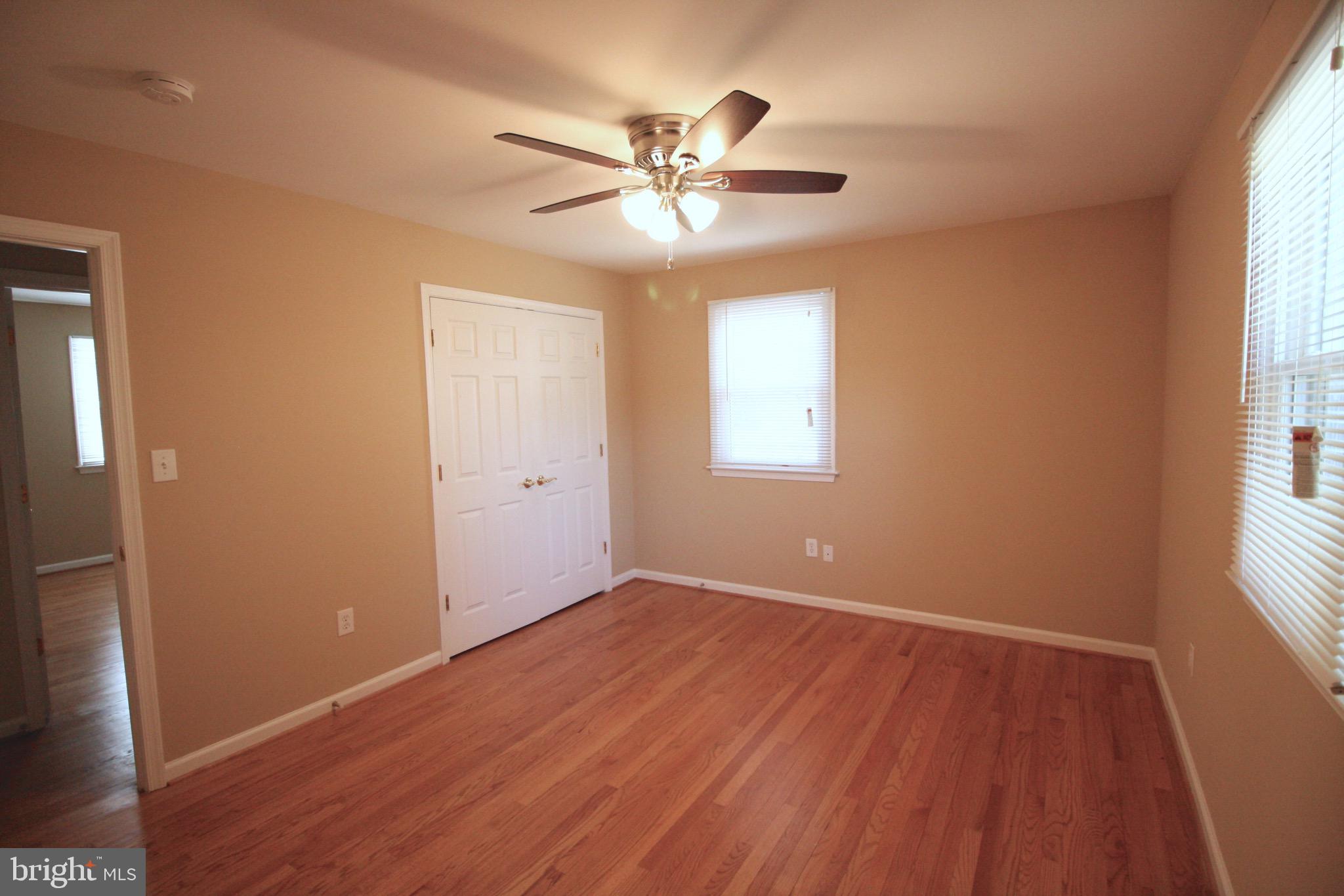 43594 Hay Road Ashburn, VA 20147 - Photo 15 of 29 Master bedroom