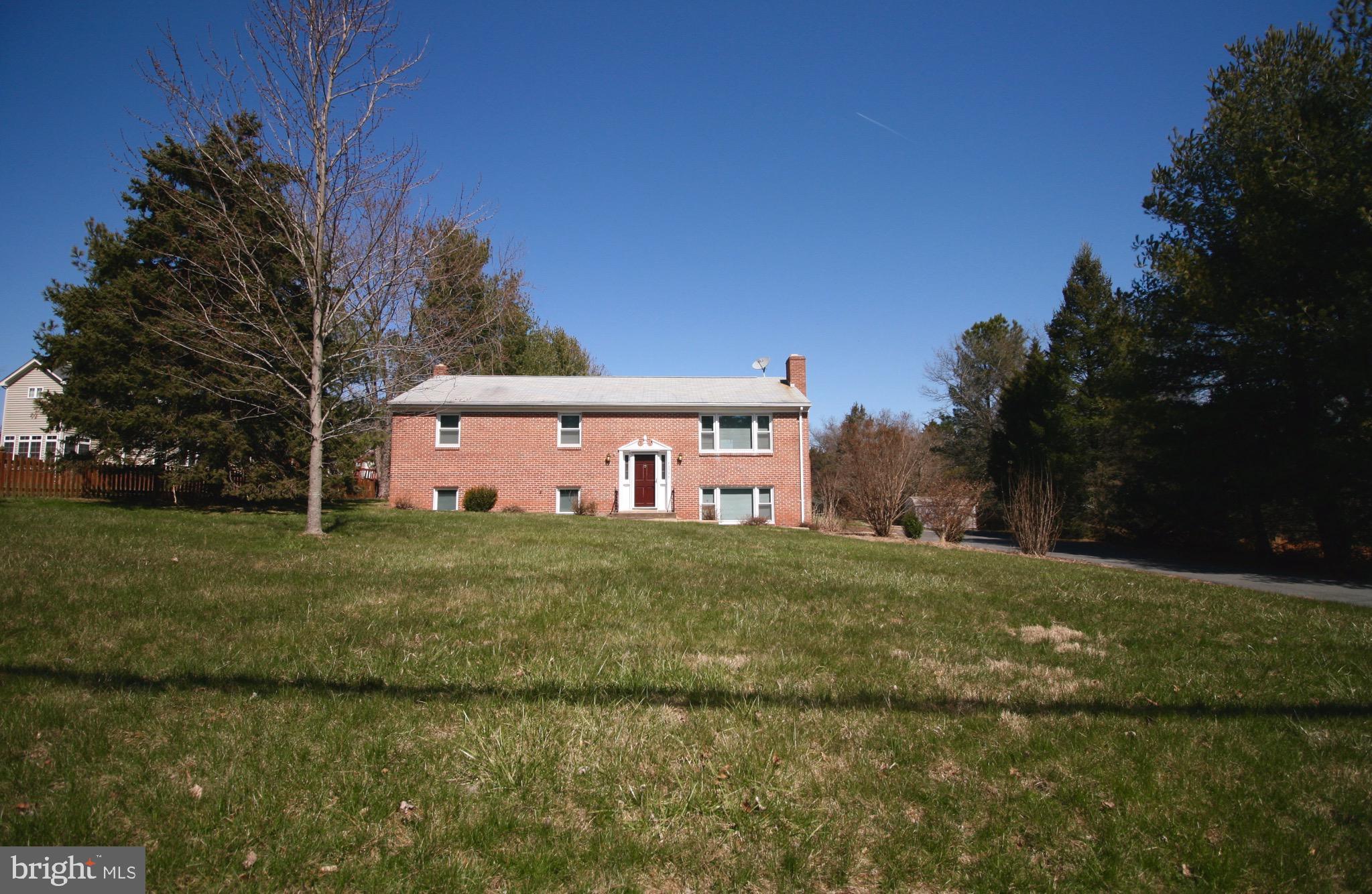 43594 Hay Road Ashburn, VA 20147 - Photo 2 of 29 Exterior front