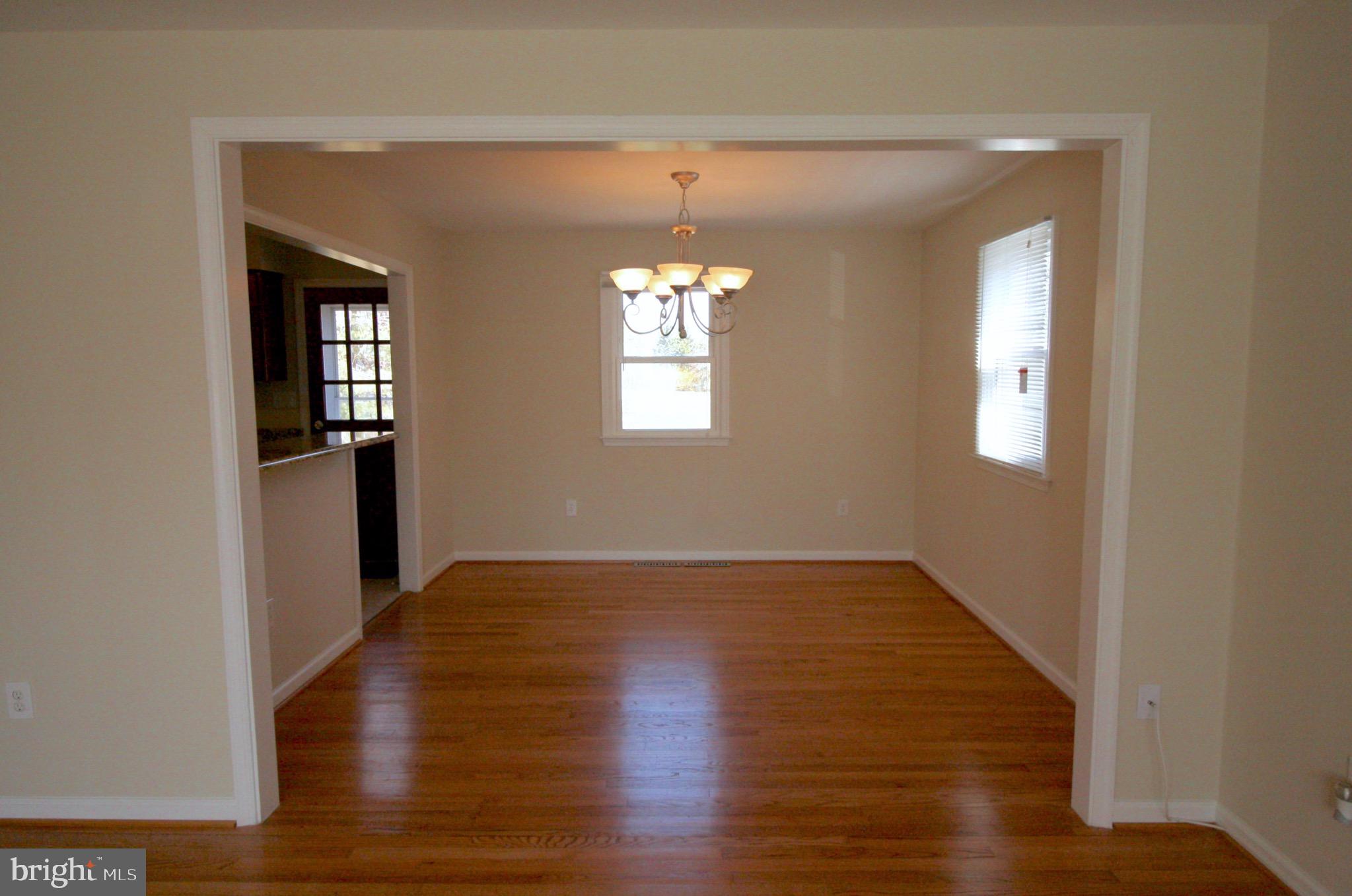 43594 Hay Road Ashburn, VA 20147 - Photo 10 of 29 Hardwoods throughout