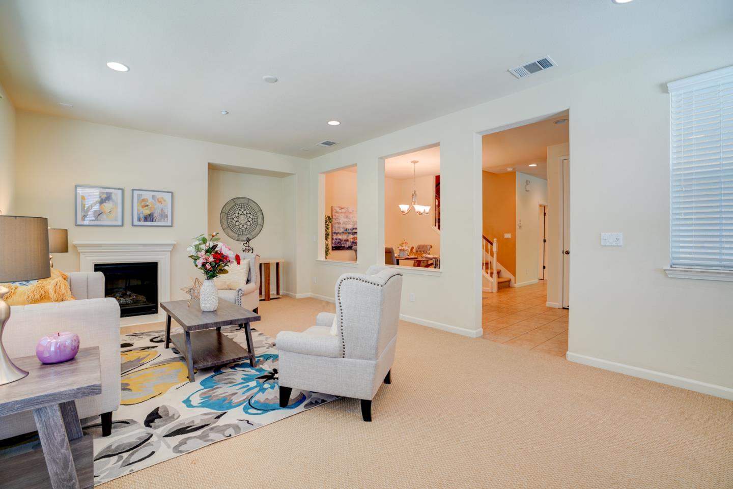 5300 Fioli Loop San Ramon, CA 94582 - Photo 5 of 38 Gallery Image 5