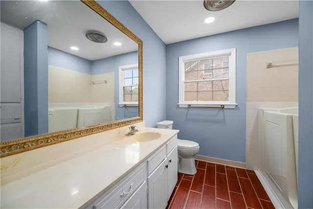 $367,000 | 509 Hartwood Drive, Alexandria, LA 71303