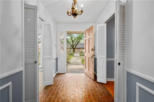 $367,000 | 509 Hartwood Drive, Alexandria, LA 71303