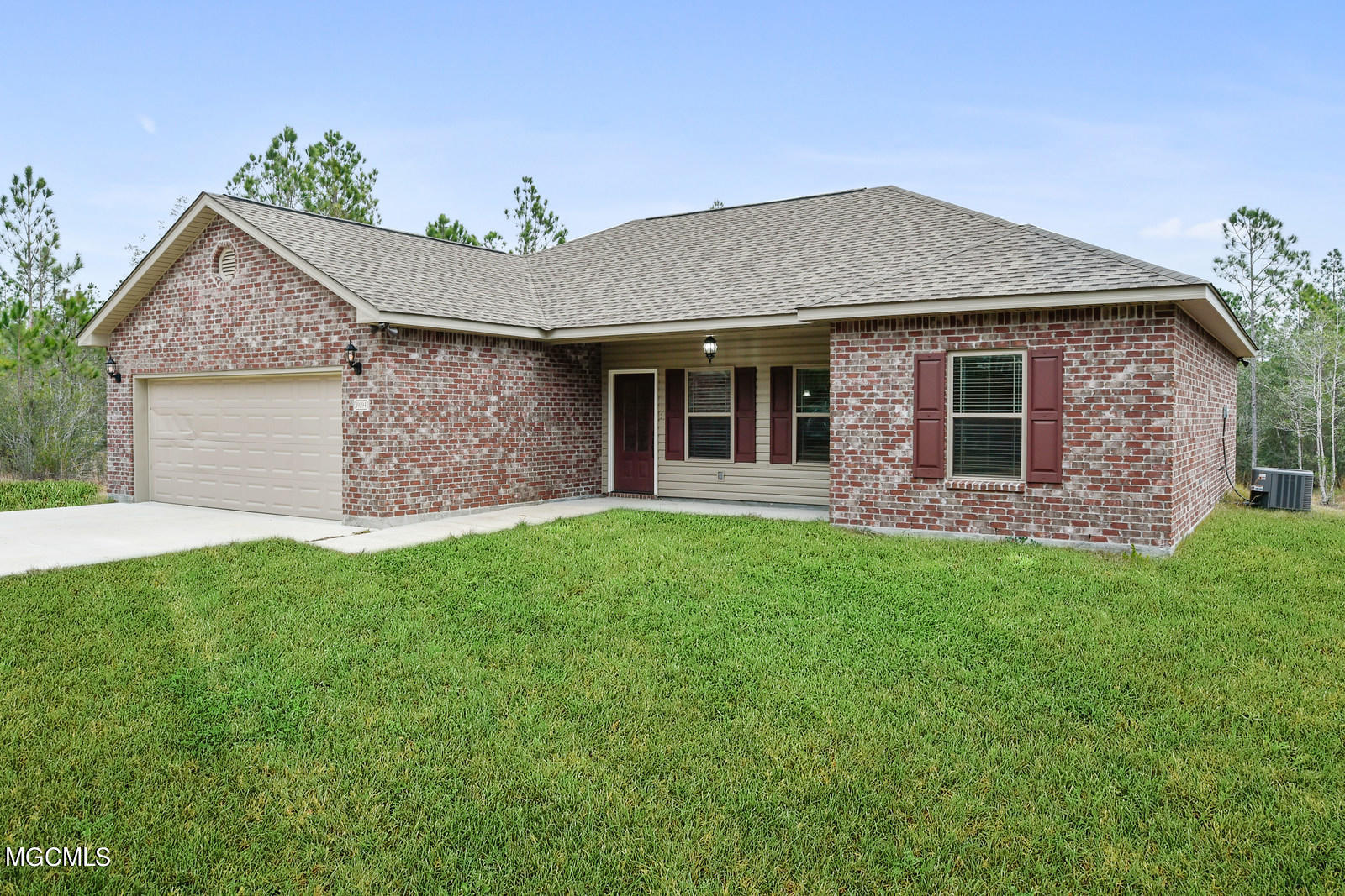 19294 Fenton Dedeaux Road Kiln, MS 39556 - Photo 4 of 25 004_1600x1067_mls_1600x1067 (1)