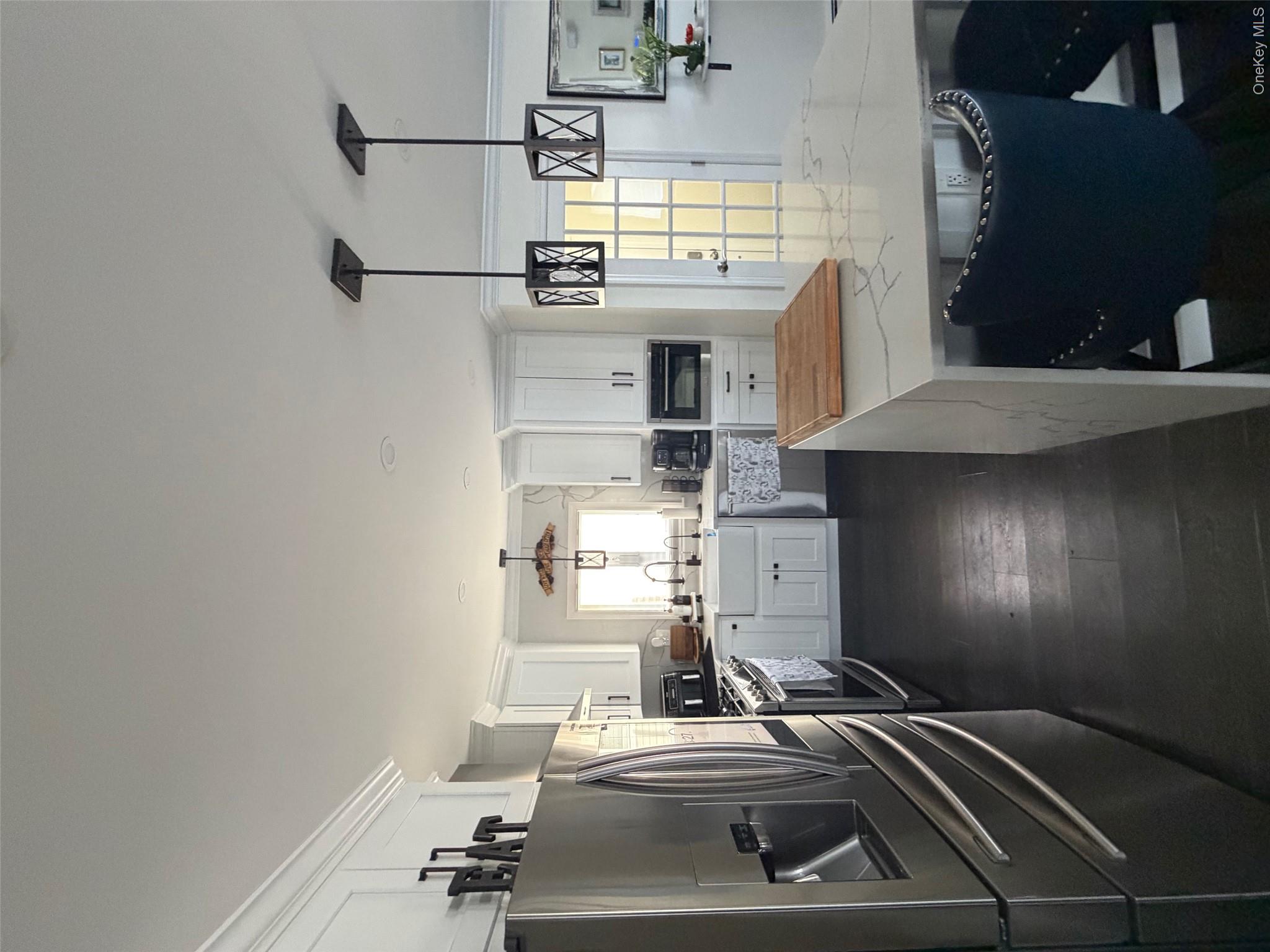 1580 North Jerusalem Road Merrick, NY 11566 - Photo 13 of 36