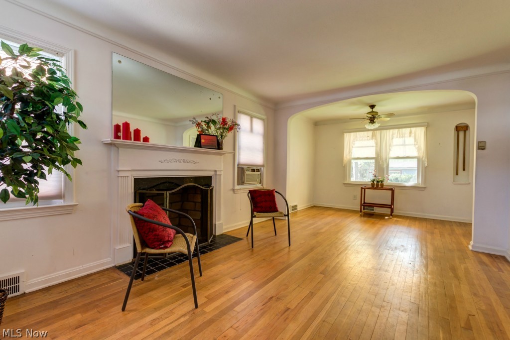 17622 Ingleside Road Cleveland, OH 44119 - Photo 2 of 22 This charming home will win your heart!