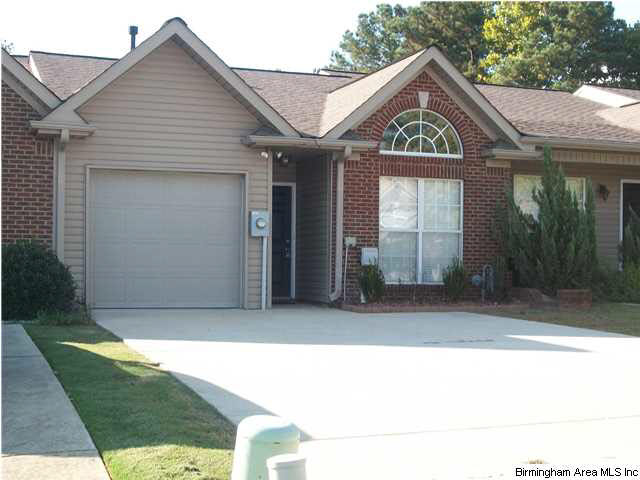 581 Cahaba Manor Drive Pelham, AL 35124 - Photo 1 of 25