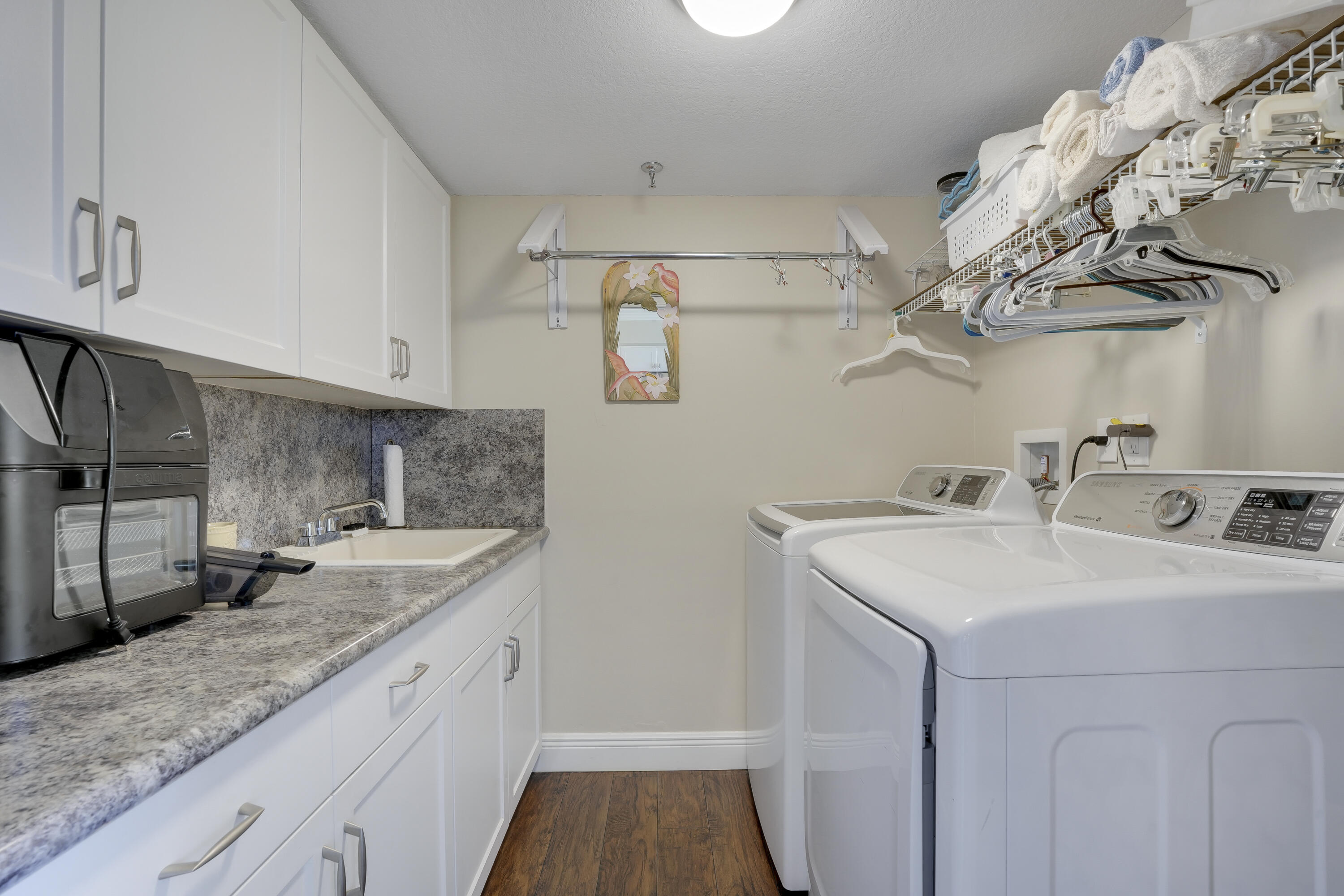 7567 Imperial Drive, Unit 702 Boca Raton, FL 33433 - Photo 20 of 50 Laundry