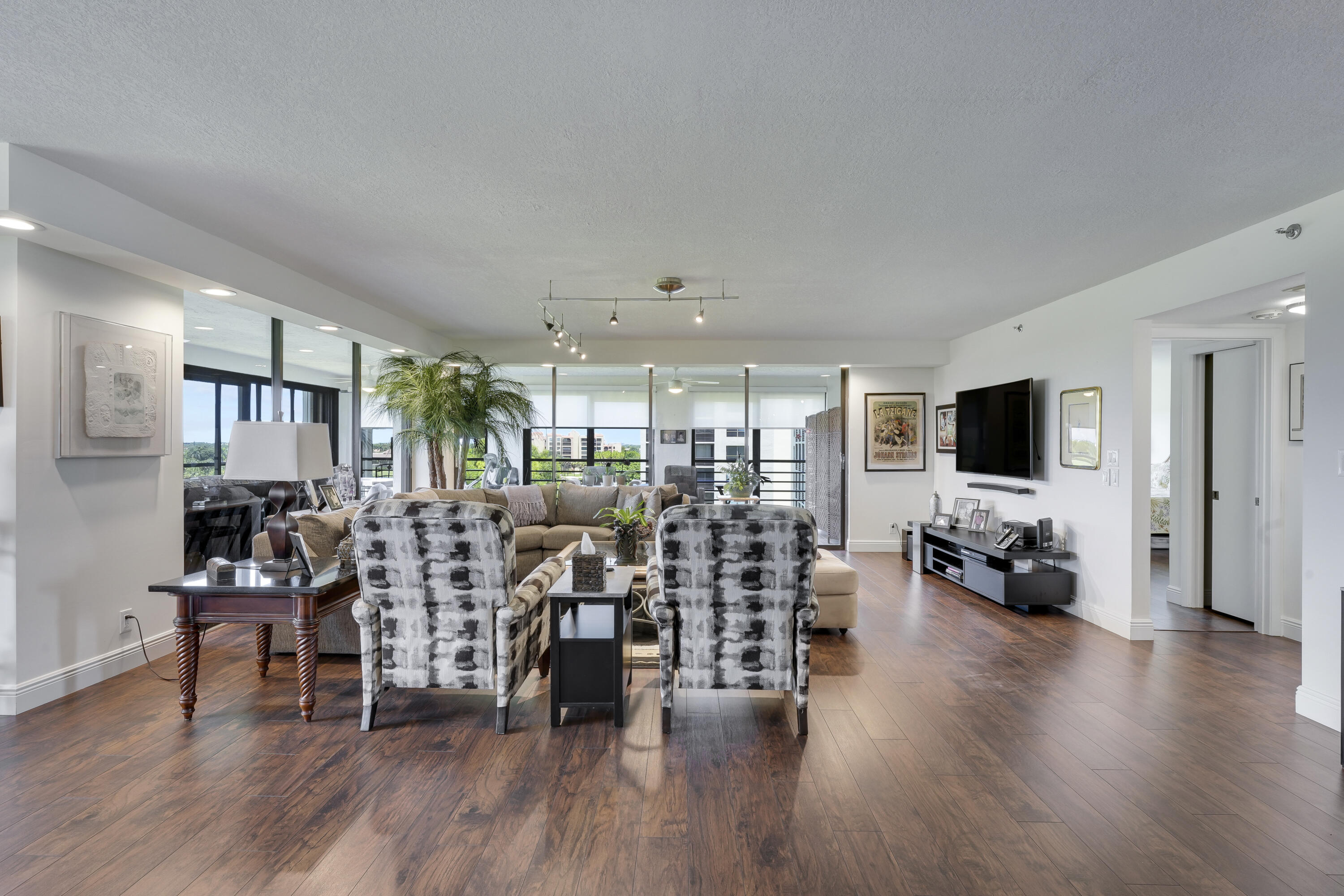 7567 Imperial Drive, Unit 702 Boca Raton, FL 33433 - Photo 6 of 50 Living-1