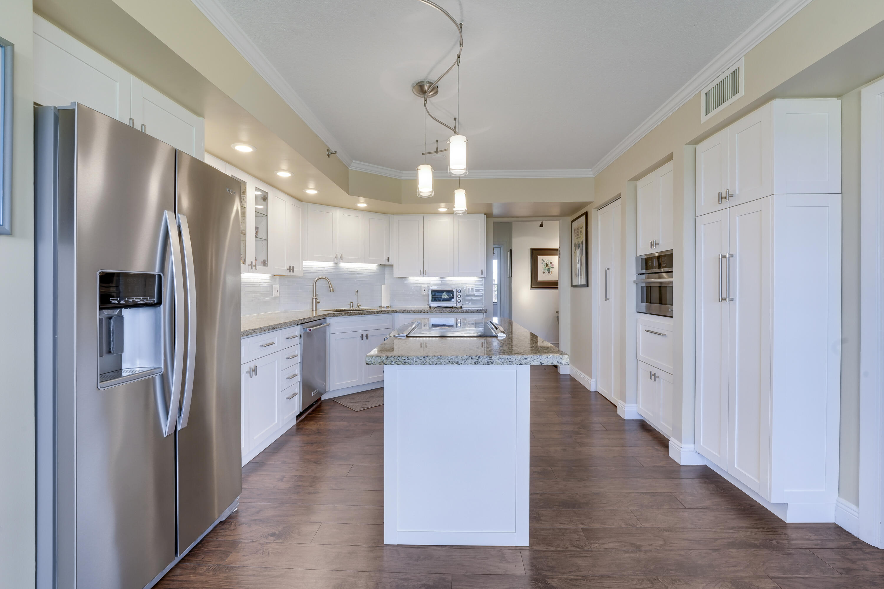 7567 Imperial Drive, Unit 702 Boca Raton, FL 33433 - Photo 10 of 50 Kitchen