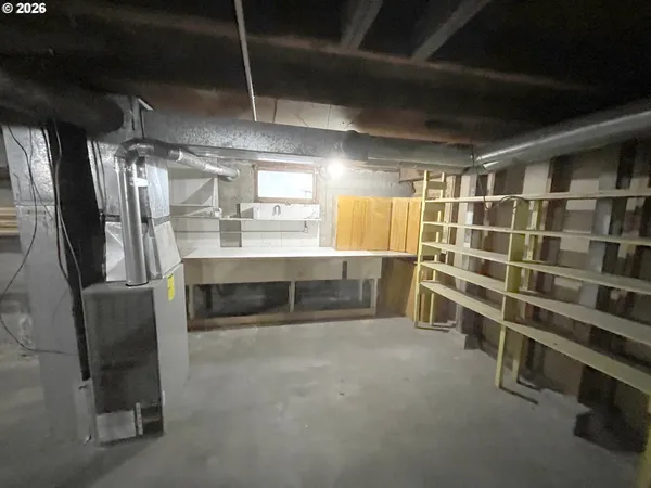 a view of a garage