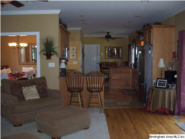 223 Greystone Drive Oneonta, AL 35121 - Photo 7 of 28