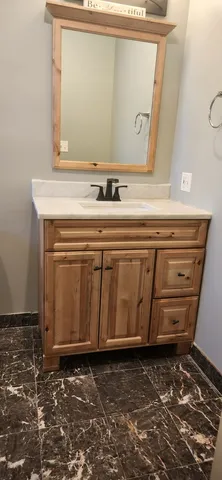 $229,900 | 6324 South Kimbark Avenue, Unit 405, Chicago, IL 60637