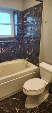 $229,900 | 6324 South Kimbark Avenue, Unit 405, Chicago, IL 60637