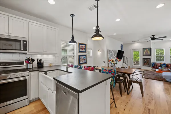 $3,850 | 2713 Halcyon Drive, Unit 3, Austin, TX 78702