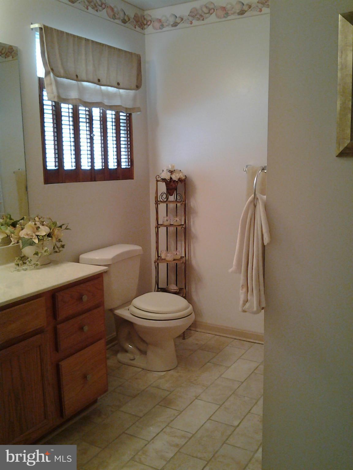 1587 Snug Harbor Road Shady Side, MD 20764 - Photo 19 of 27 Bath (Master)