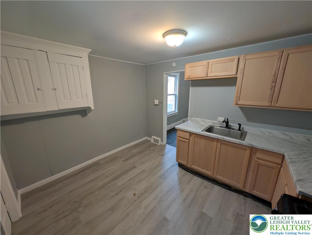 702 East 5th Street Bethlehem, PA 18015 - Photo 7 of 13