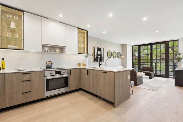 $799,000 | 25-23 Newtown Avenue, Unit 2C | Astoria
