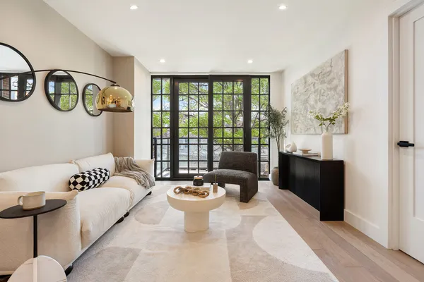 $799,000 | 25-23 Newtown Avenue, Unit 2C | Astoria