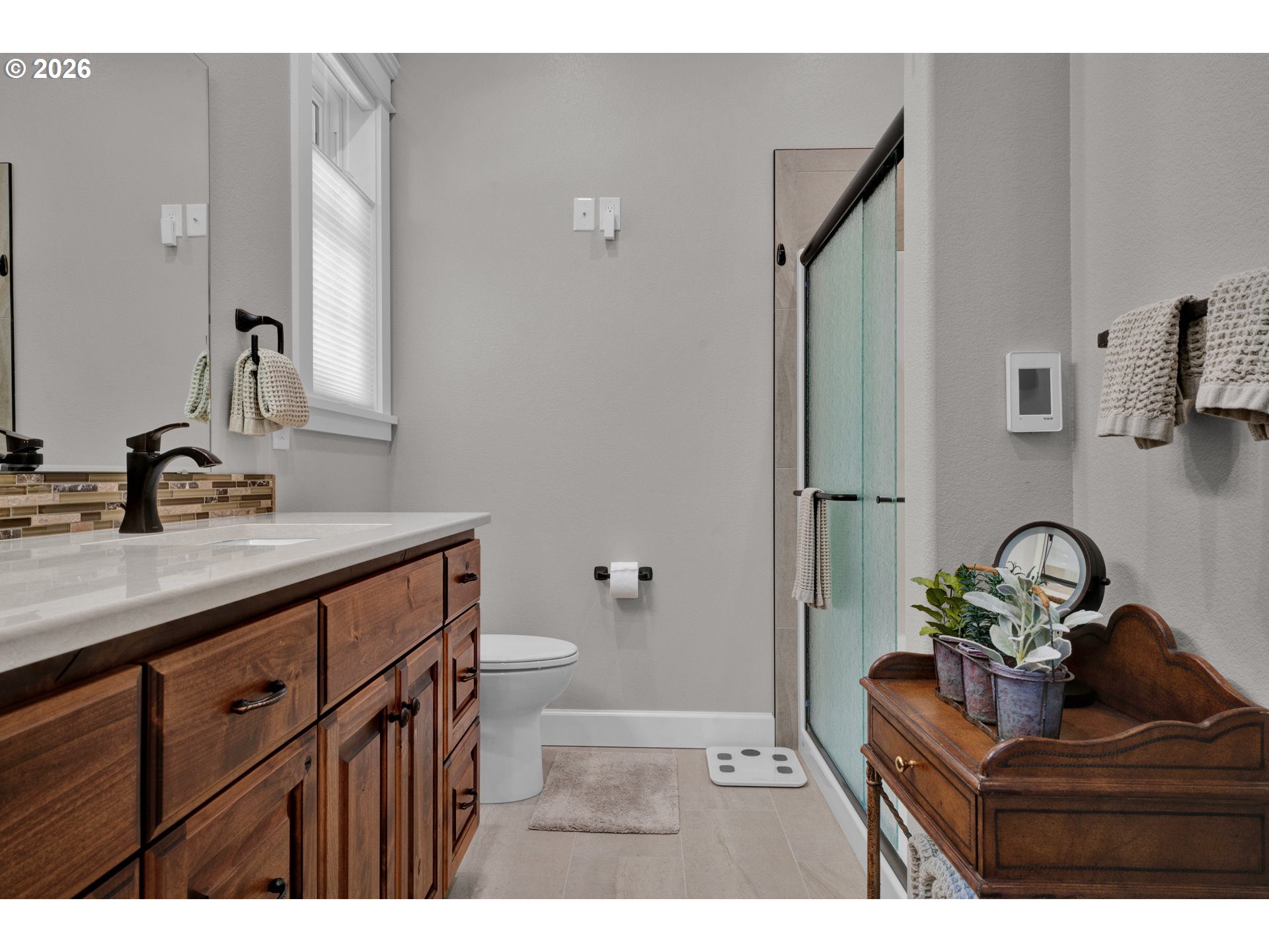 290 Harbor Street Florence, OR 97439 - Photo 24 of 48 Bathroom, Attached