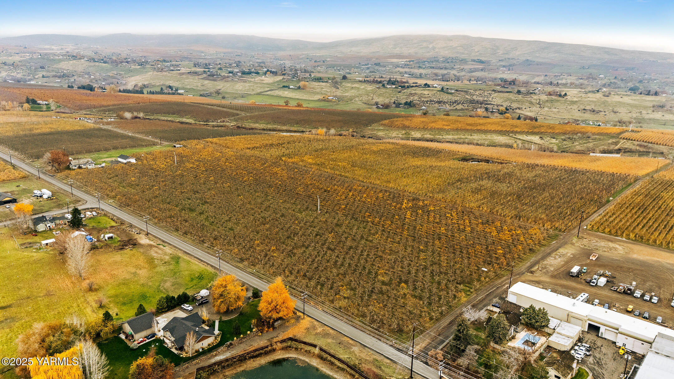Nka Occidental Road Yakima, WA 98908 - Photo 2 of 9 a view of an ocean and beach