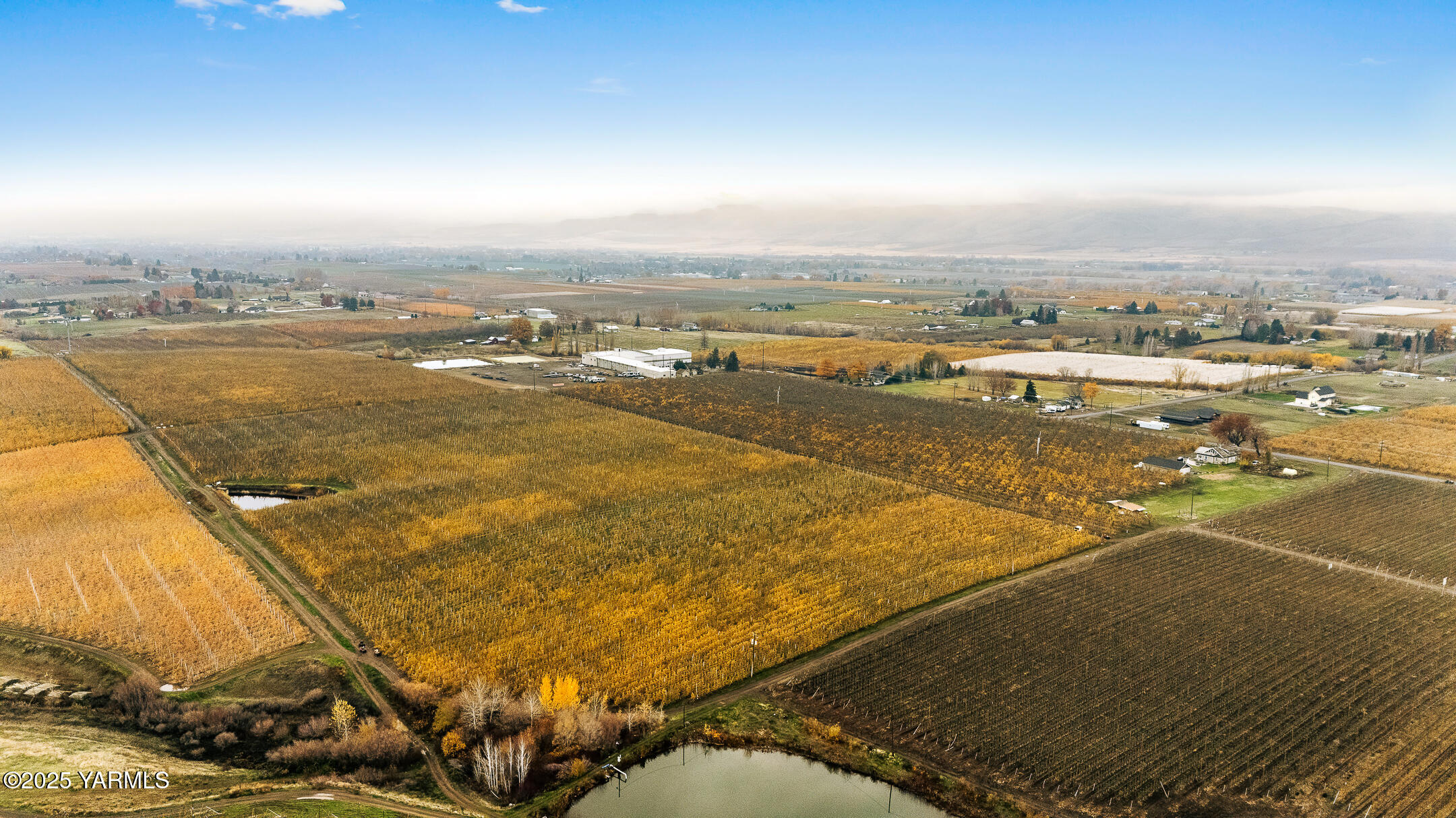 Nka Occidental Road Yakima, WA 98908 - Photo 7 of 9 an aerial view of beach and city