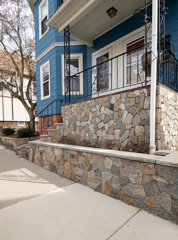 65-67 Porter Road, Unit 1 Cambridge, MA 02140 - Photo 3 of 29 Gallery Image 3