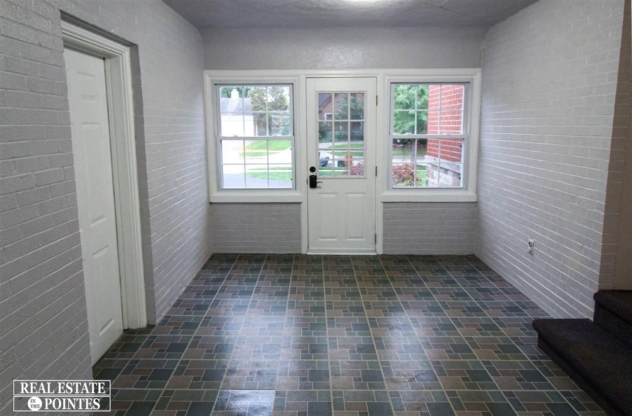 1500 North Renaud Road Grosse Pointe Woods, MI 48236 - Photo 19 of 36