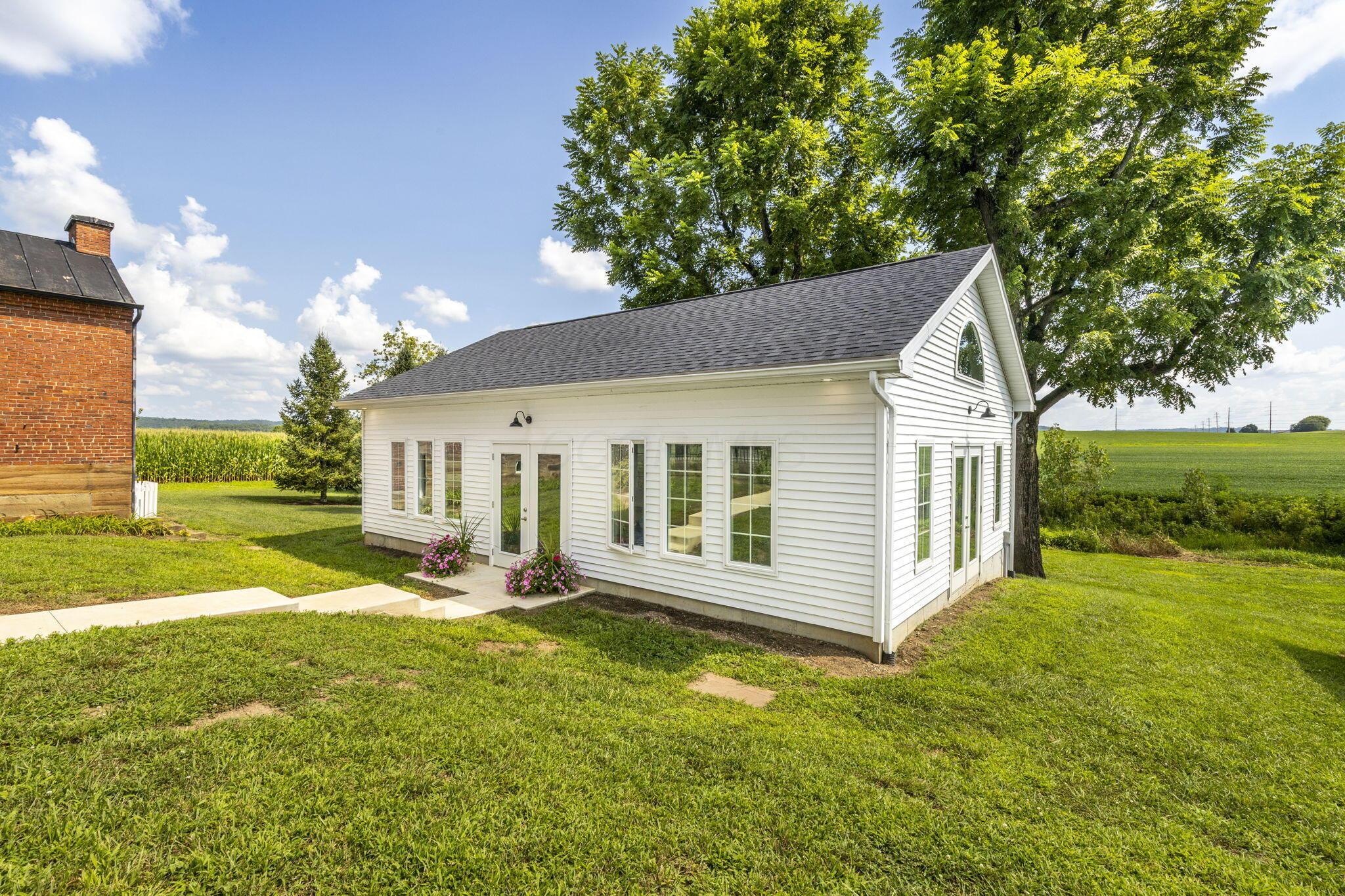 29614 Tarlton Adelphi Road Kingston, OH 45644 - Photo 47 of 60 Pool House
