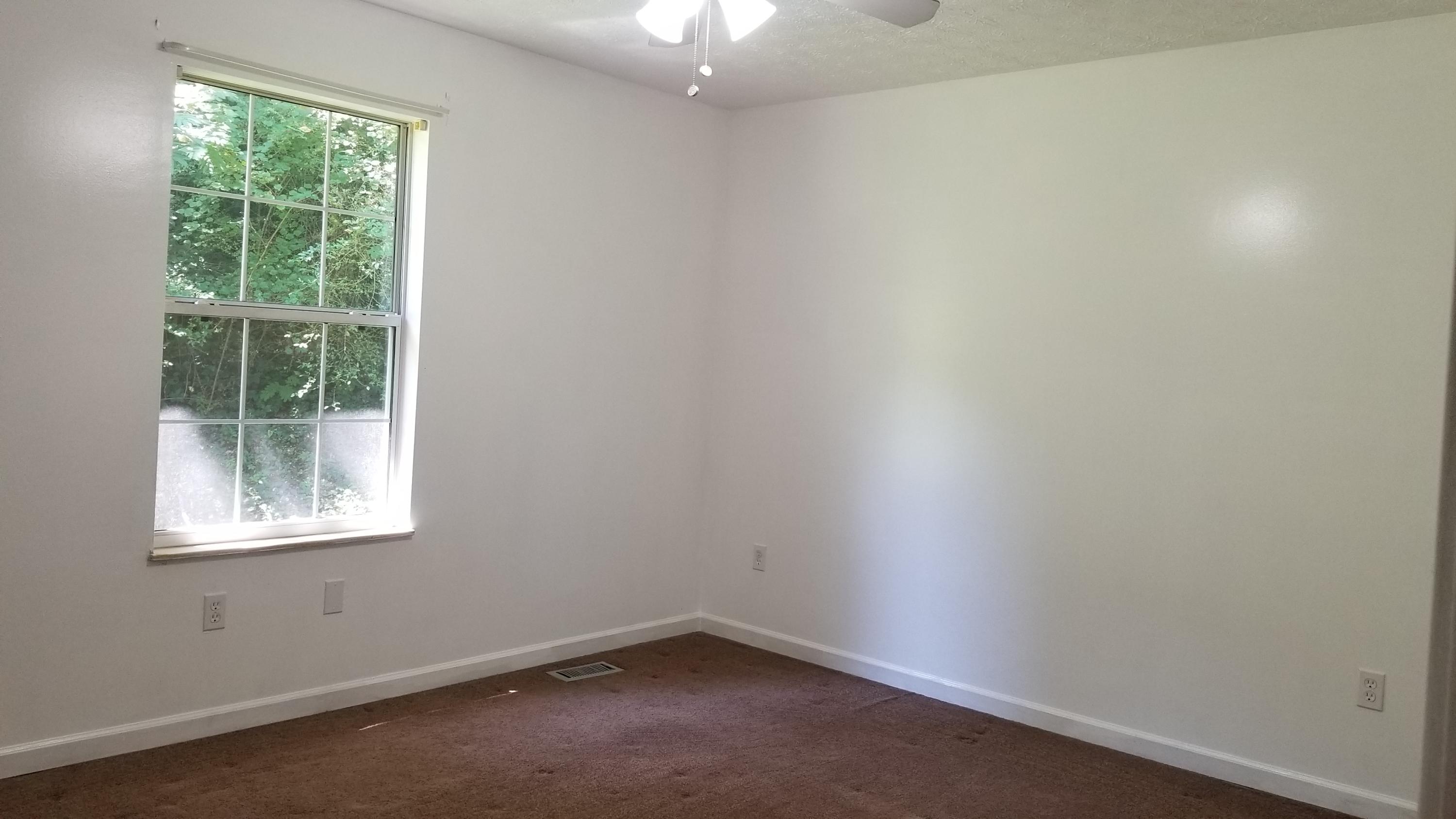 114 White Loop Road Clinton, TN 37716 - Photo 7 of 19 Master Bedroom