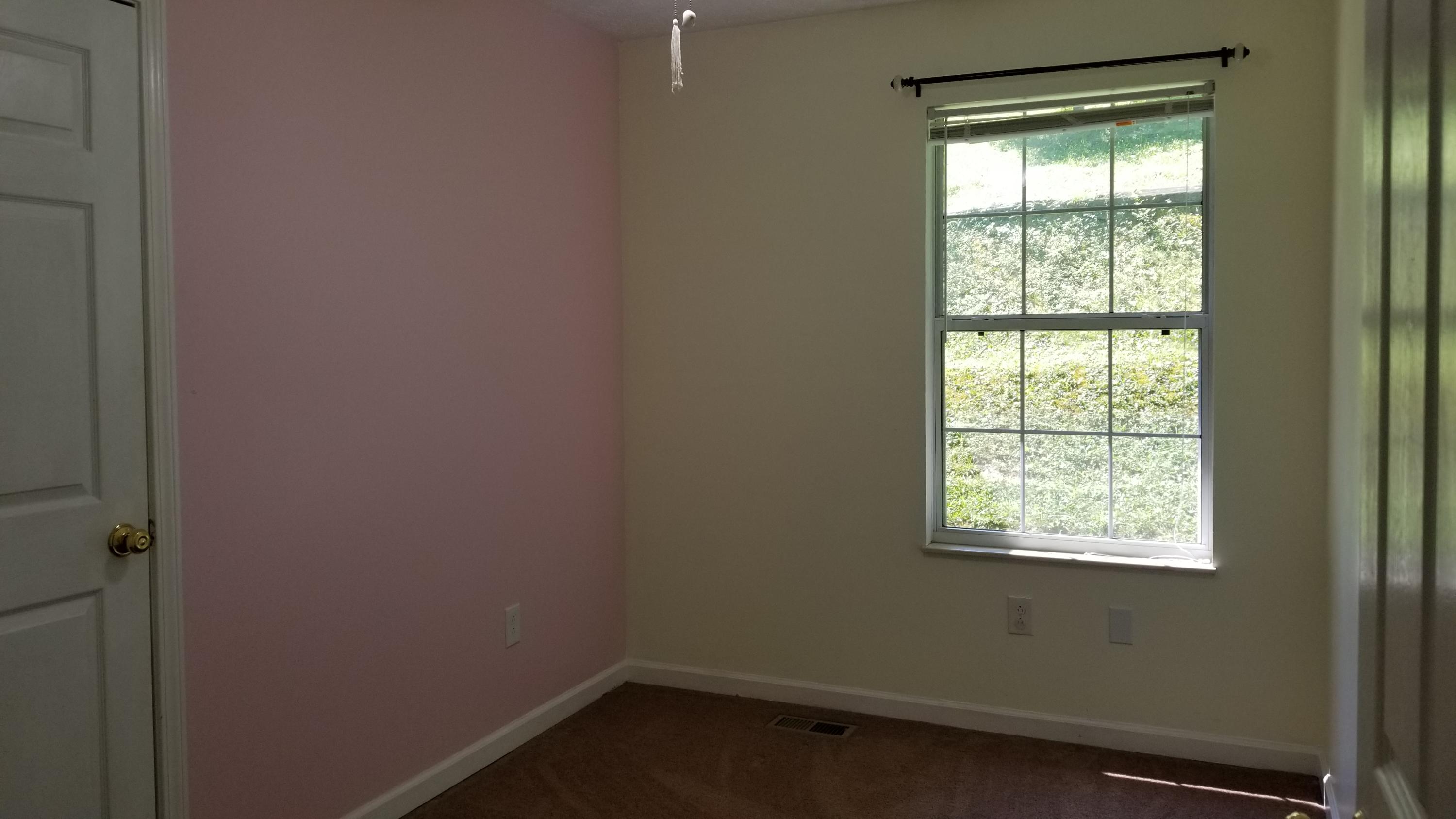 114 White Loop Road Clinton, TN 37716 - Photo 8 of 19 Bedroom #2