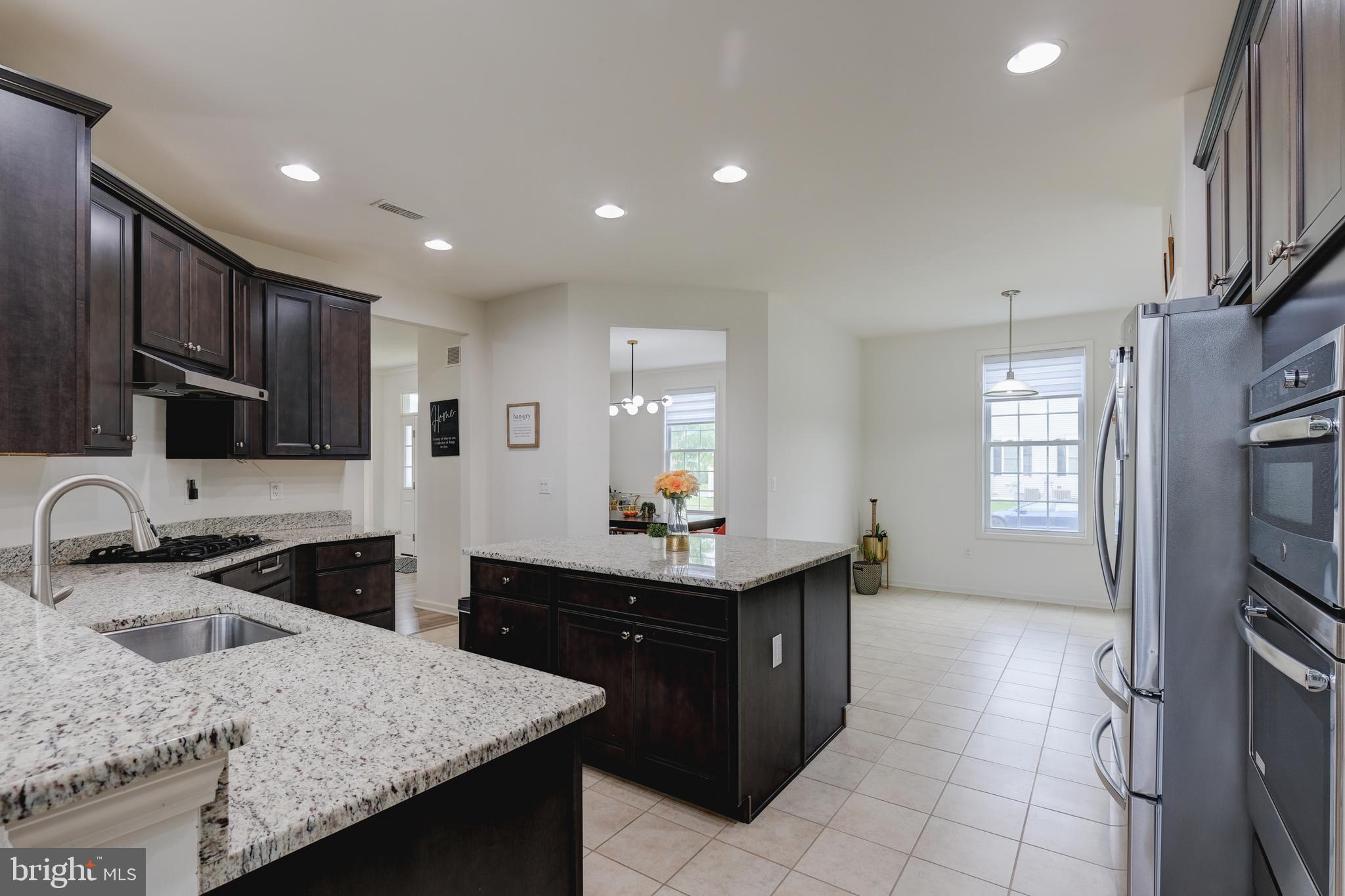 98 Applegate Way Chesterfield, NJ 08515 - Photo 25 of 69