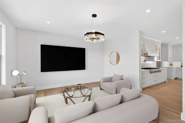 $3,195,000 | 43 Hilltop Lane, Thornwood, NY 10594