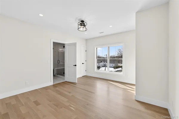 $3,195,000 | 43 Hilltop Lane, Thornwood, NY 10594