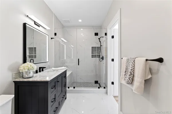 $3,195,000 | 43 Hilltop Lane, Thornwood, NY 10594