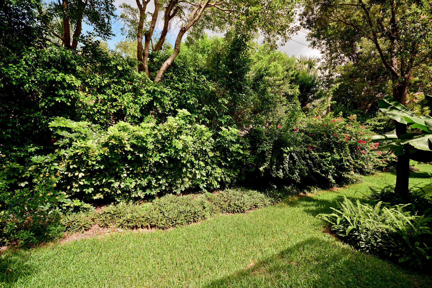 15203 Ixora Road Delray Beach, FL 33484 - Photo 32 of 47 15203 Ixora Rd Delray Beach FL-large-031