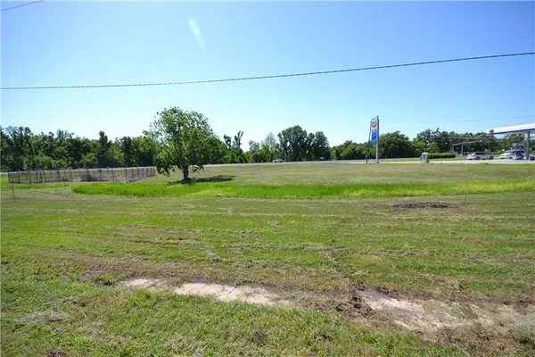 $236,000 | 17174 Highway 90, Des Allemands, LA 70030